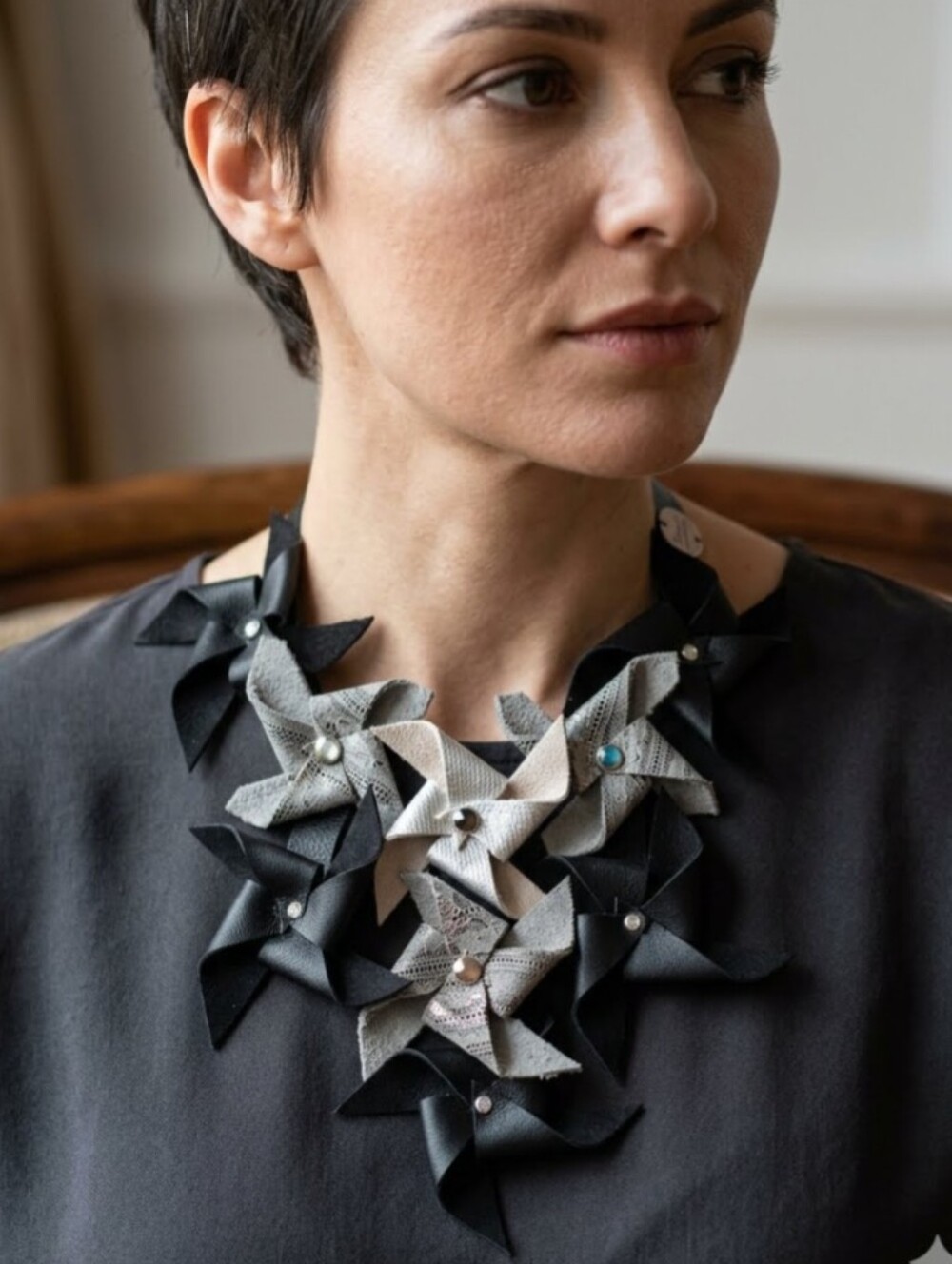 Handmade Genuine Leather Pinwheel Statement Necklace Black Silver Gray #010